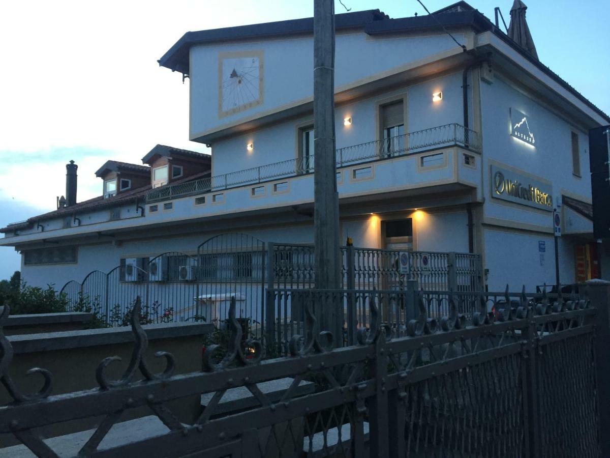 Altezza Aparthotel La Morra Exterior photo